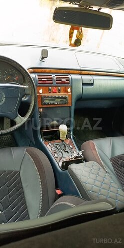 Mercedes E 220 d 1998, 516,000 km - 2.2 l - Naftalan