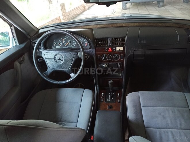 Mercedes C 180 1996, 241,512 km - 1.8 l - Salyan
