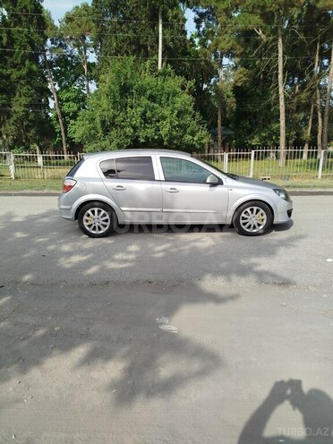 Opel Astra 2004, 203,000 km - 1.4 l - Qax