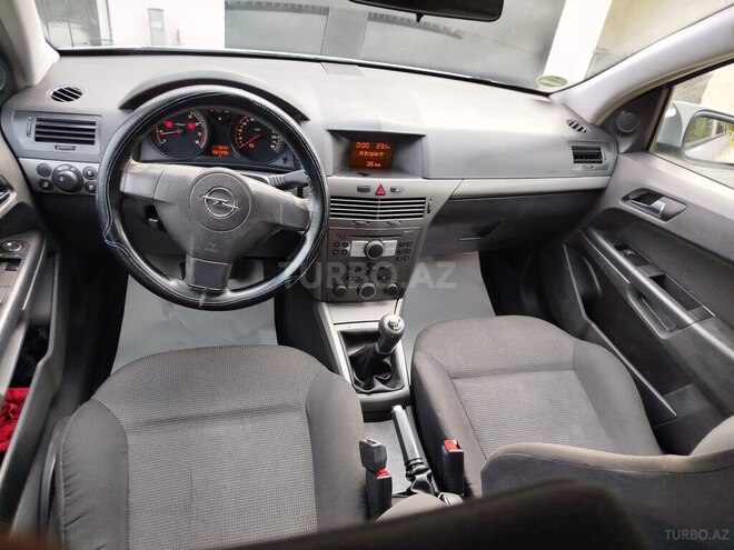 Opel Astra 2004, 203,000 km - 1.4 l - Qax