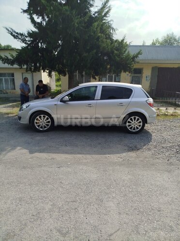 Opel Astra 2004, 203,000 km - 1.4 l - Qax