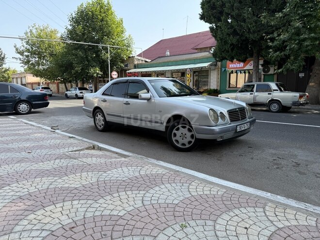 Mercedes E 230 1996, 376,452 km - 2.3 l - Ağstafa