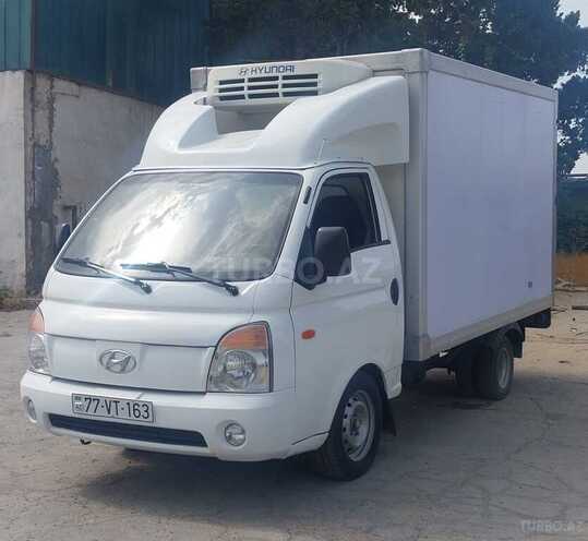 Hyundai H 100 2011, 242,200 km - 2.6 l - Bakı