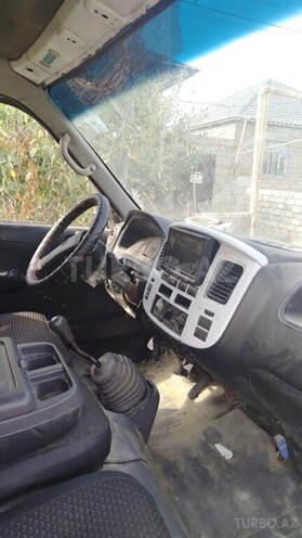 Nissan Urvan 2008, 123,000 km - 3.0 l - Bakı