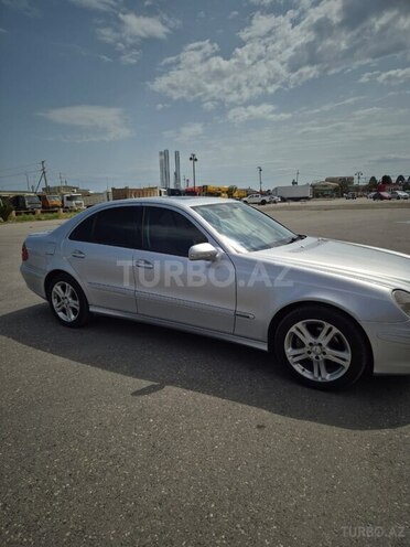 Mercedes E 220 d 2006, 539,000 km - 2.2 l - Bakı