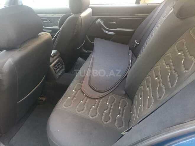 BMW 525 2001, 256,000 km - 2.5 l - Şirvan