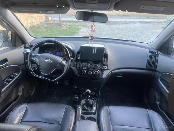 Hyundai i30 2010, 300,000 km - 1.6 l - Gəncə