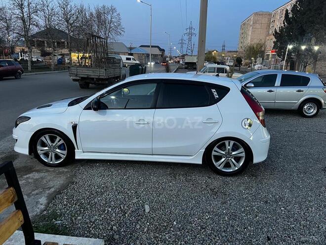 Hyundai i30 2010, 300,000 km - 1.6 l - Gəncə