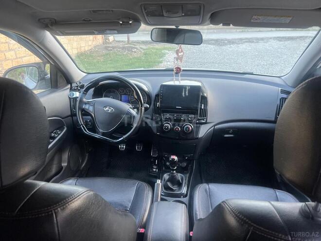 Hyundai i30 2010, 300,000 km - 1.6 l - Gəncə