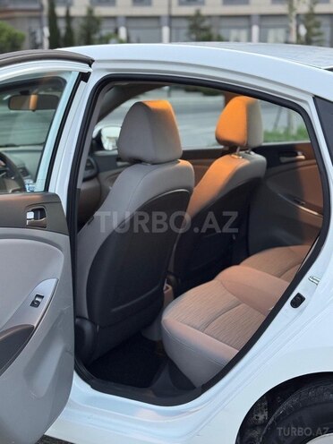 Hyundai Accent 2016, 61,000 km - 1.6 l - Bakı