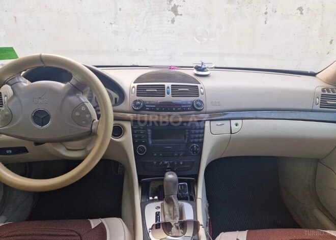 Mercedes E 240 2002, 413,000 km - 2.6 l - Bakı