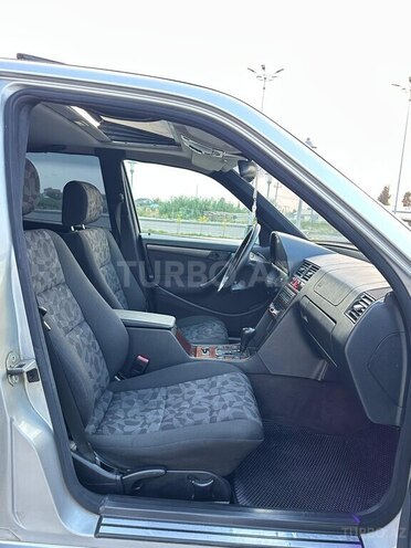 Mercedes C 200 1998, 245,000 km - 2.0 л - Saatlı
