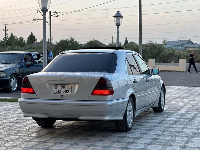 Mercedes C 200 1998, 245,000 km - 2.0 л - Saatlı