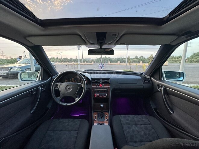 Mercedes C 200 1998, 245,000 km - 2.0 л - Saatlı