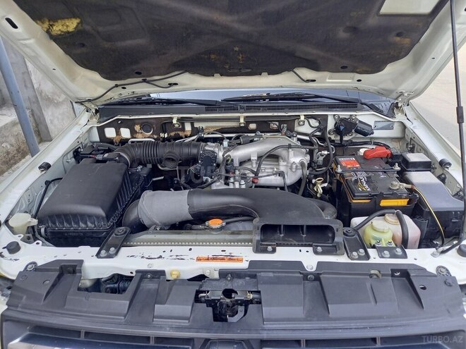 Mitsubishi Pajero 2007, 239,000 km - 3.0 l - Şəki