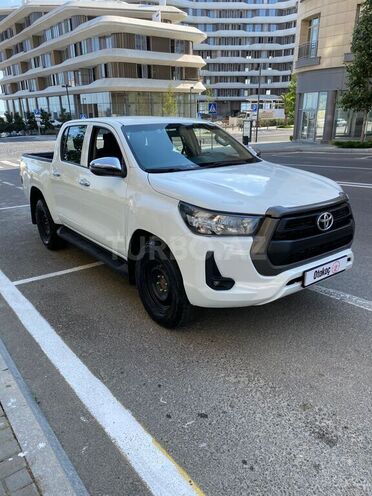Toyota Hilux 2021, 293,944 km - 2.4 l - Bakı