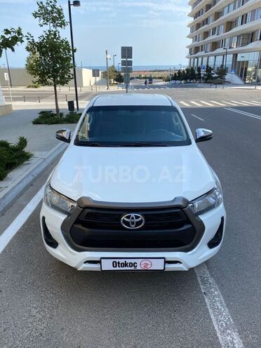 Toyota Hilux 2021, 293,944 km - 2.4 l - Bakı