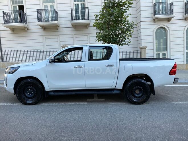 Toyota Hilux 2021, 293,944 km - 2.4 l - Bakı