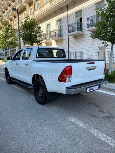 Toyota Hilux 2021, 293,944 km - 2.4 l - Bakı