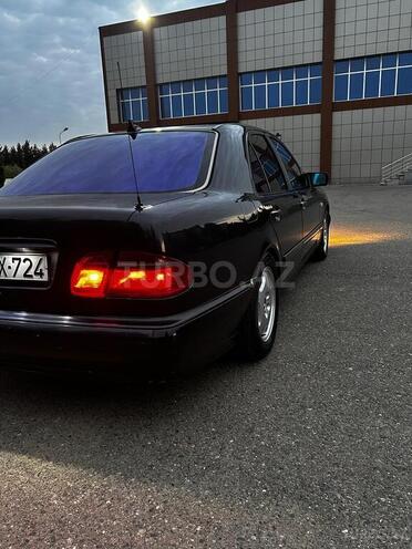 Mercedes E 230 1996, 385,459 km - 2.3 l - Sabirabad