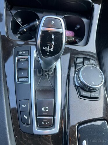 BMW 528 2016, 215,000 km - 2.0 l - Bakı
