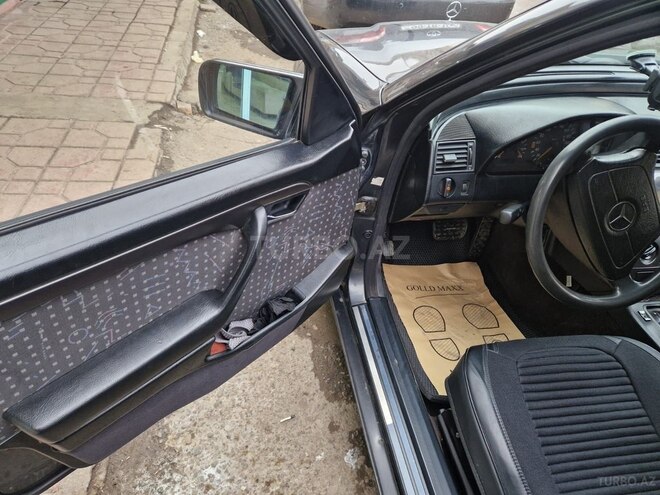 Mercedes C 180-19