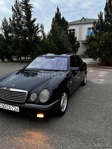 Mercedes E 230 1996, 385,459 km - 2.3 l - Sabirabad