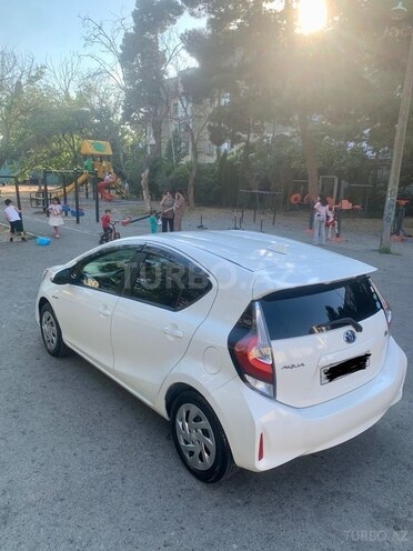 Toyota Aqua 2017, 75,000 km - 1.5 l - Bakı