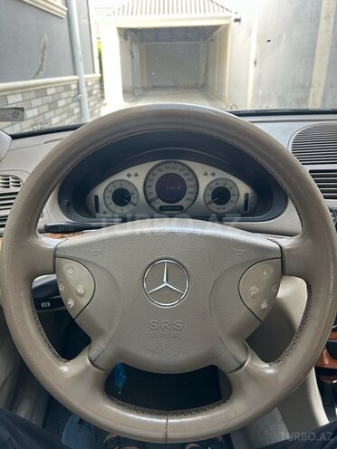 Mercedes E 320 2003, 385,000 km - 3.2 l - Bakı