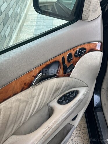 Mercedes E 320 2003, 385,000 km - 3.2 l - Bakı