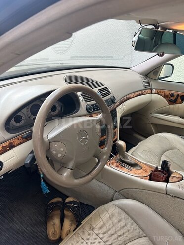 Mercedes E 320 2003, 385,000 km - 3.2 l - Bakı