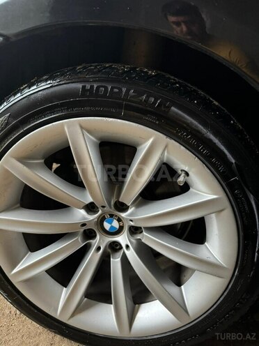 BMW 740 2007, 310,000 km - 4.0 l - Astara