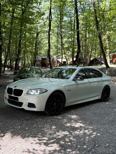 BMW 528 2015, 230,000 km - 2.0 l - Şirvan