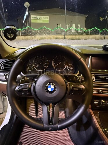 BMW 528 2015, 230,000 km - 2.0 l - Şirvan