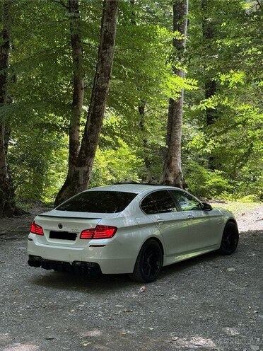 BMW 528 2015, 230,000 km - 2.0 l - Şirvan