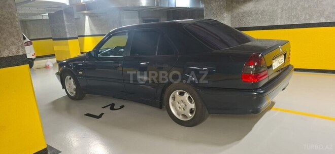 Mercedes C 180 2000, 300,000 km - 1.8 l - Bakı