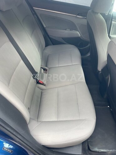 Hyundai Elantra 2017, 247,839 km - 2.0 л - Şəki