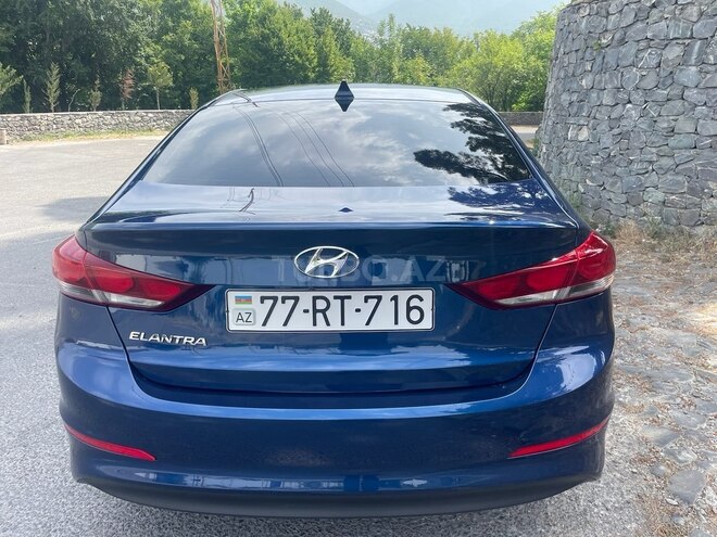 Hyundai Elantra 2017, 247,839 km - 2.0 л - Şəki