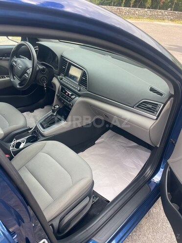 Hyundai Elantra 2017, 247,839 km - 2.0 л - Şəki