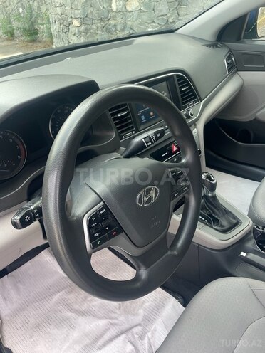 Hyundai Elantra 2017, 247,839 km - 2.0 л - Şəki