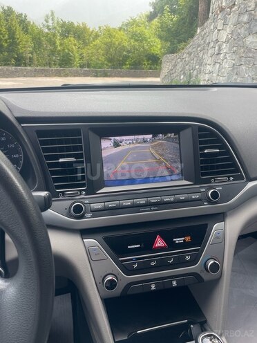 Hyundai Elantra 2017, 247,839 km - 2.0 л - Şəki