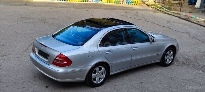 Mercedes E 240 2002, 336,235 km - 2.6 л - Bakı