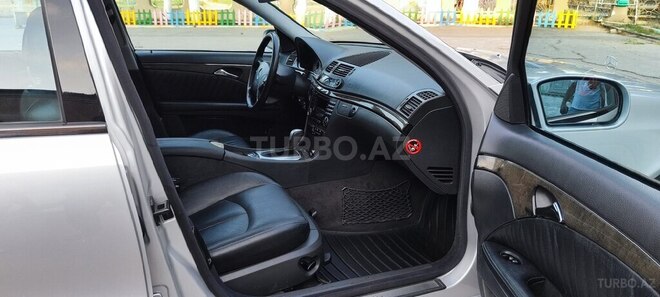 Mercedes E 240 2002, 336,235 km - 2.6 л - Bakı