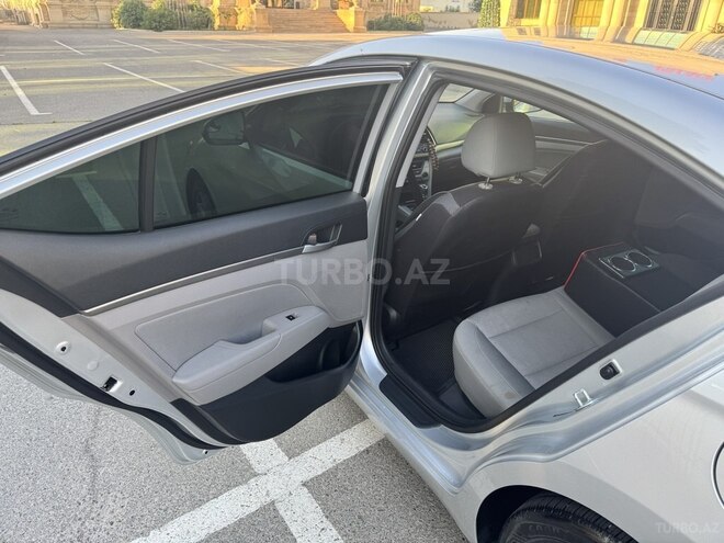 Hyundai Elantra 2016, 214,043 km - 2.0 l - Bakı
