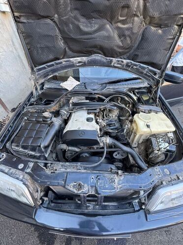 Mercedes C 200-8