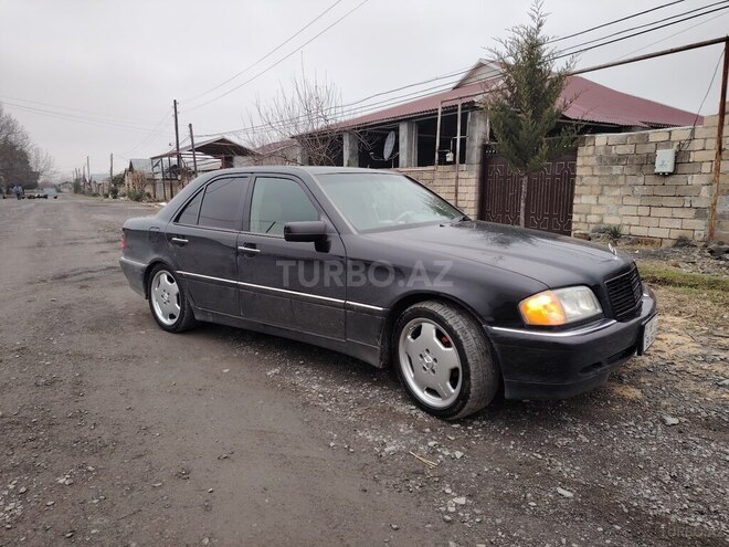 Mercedes C 230 1999, 390,000 km - 2.3 l - Qax