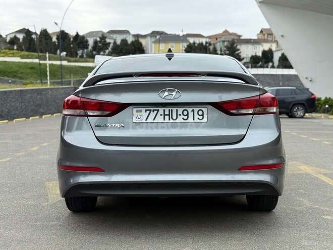 Hyundai Elantra 2018, 173,809 km - 2.0 l - Bakı