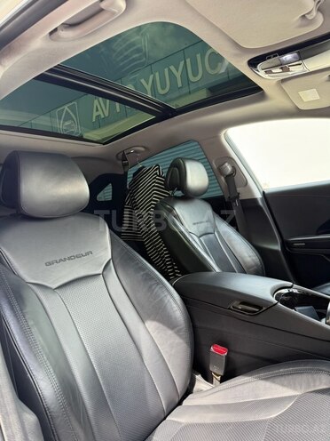 Hyundai Grandeur 2015, 195,000 km - 2.2 l - Bakı