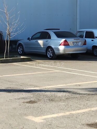 Mercedes C 240 2001, 380,000 km - 2.6 l - Bakı