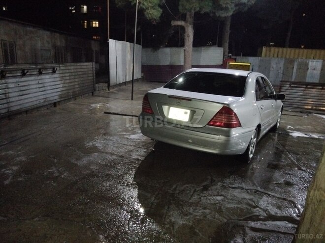 Mercedes C 240 2001, 380,000 km - 2.6 l - Bakı
